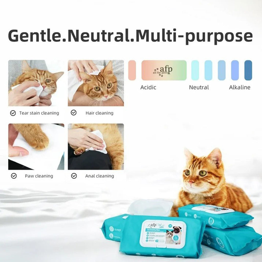 Natural Pet Grooming Wipes for Dogs & Cats - 50 counts/pack, Fresh Larch Scent